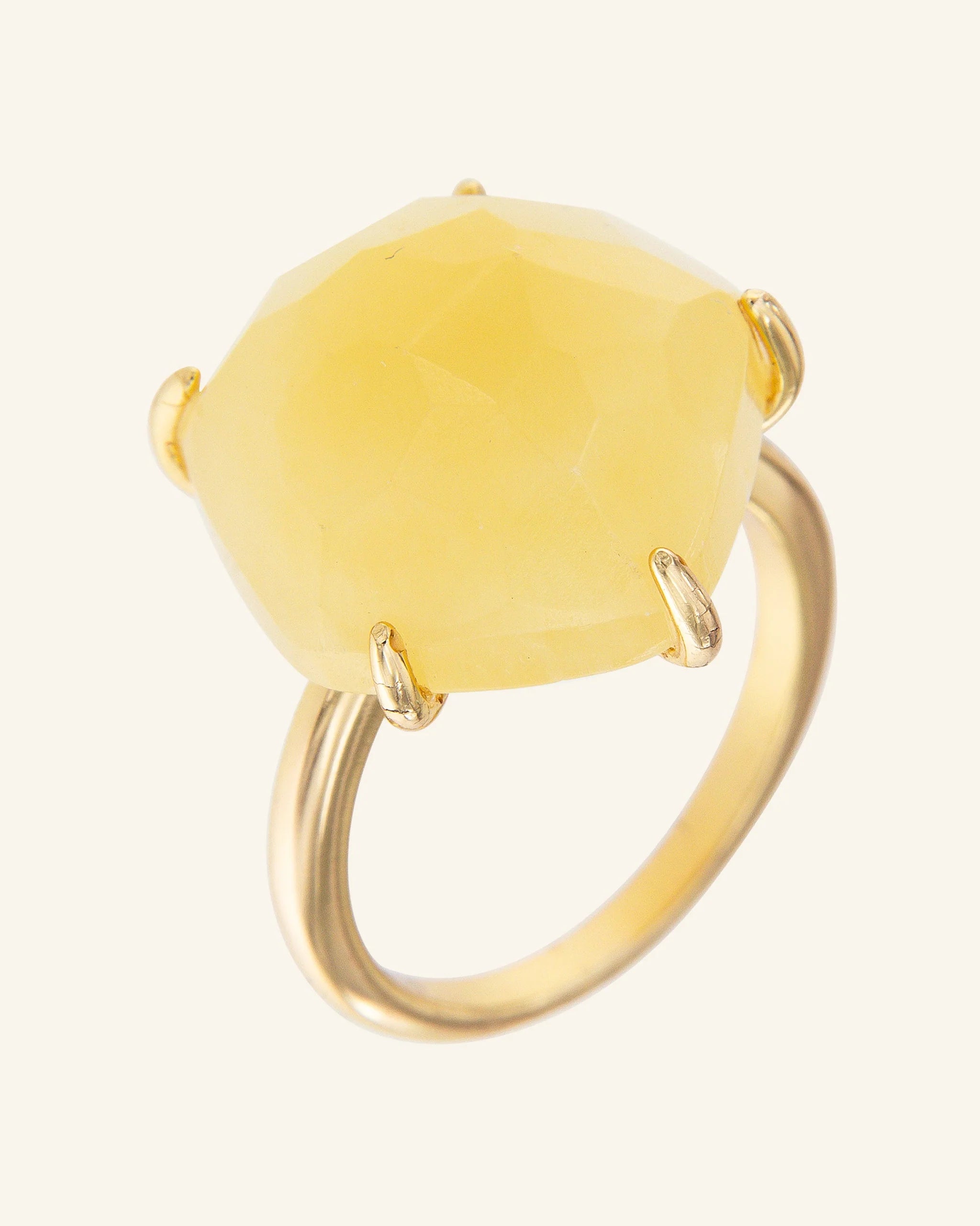 Anillo Papiro con calcita melocotón