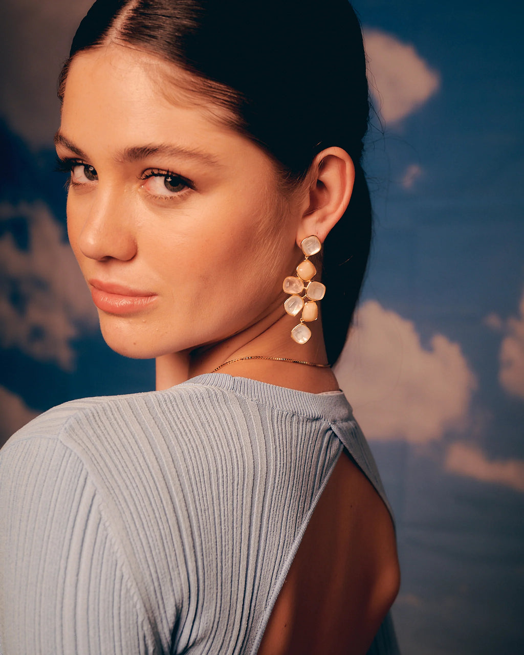 Pendientes Hydra Mix con cuarzo rosa, calcita y madreperla blanca