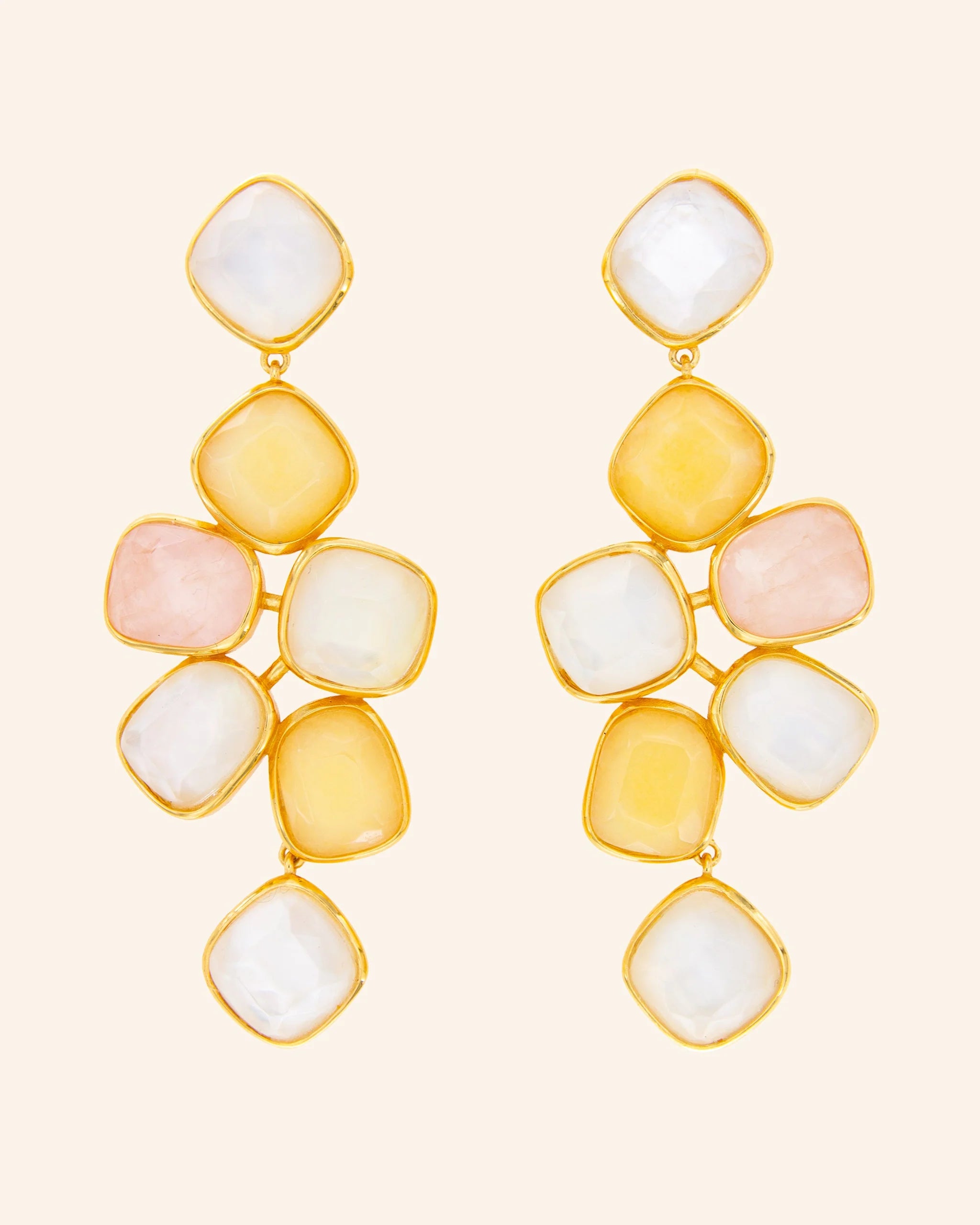 Pendientes Hydra Mix con cuarzo rosa, calcita y madreperla blanca