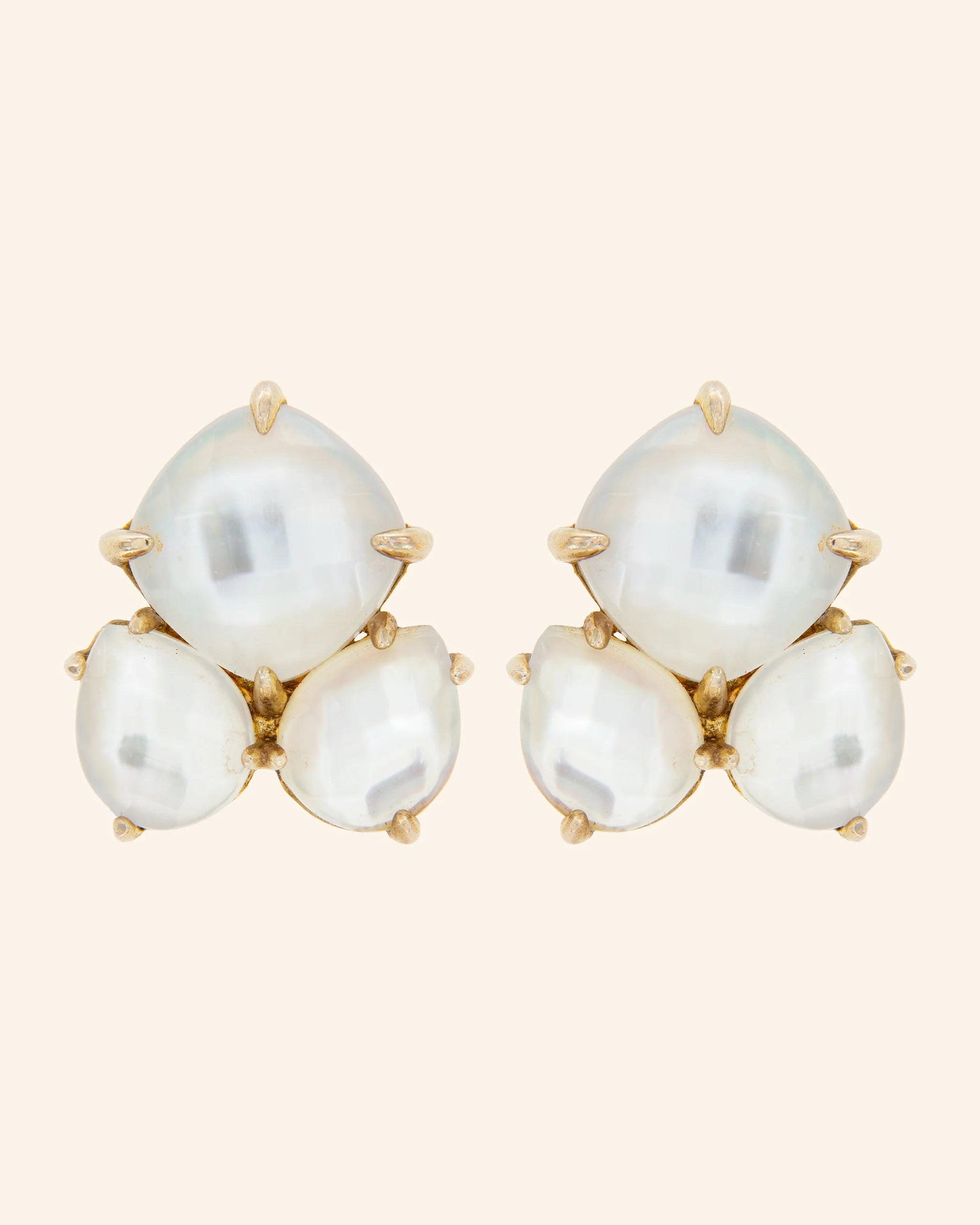 PRE ORDER Pendientes Mini Kraz con madreperla blanca