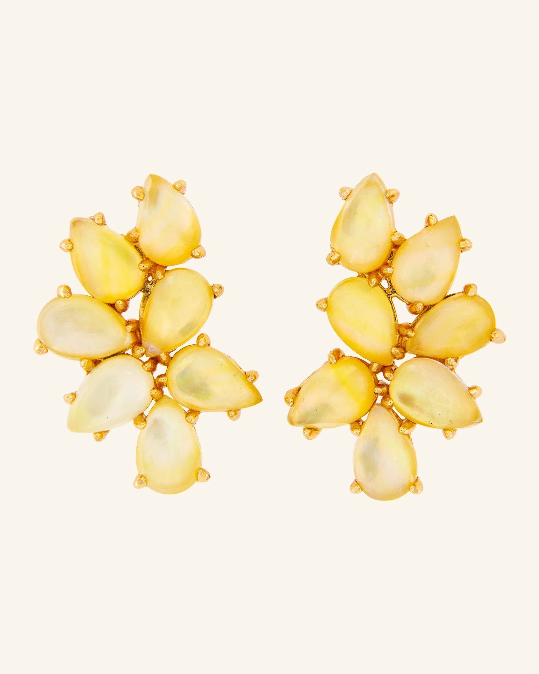 Pendientes Nest Madreperla Dorada