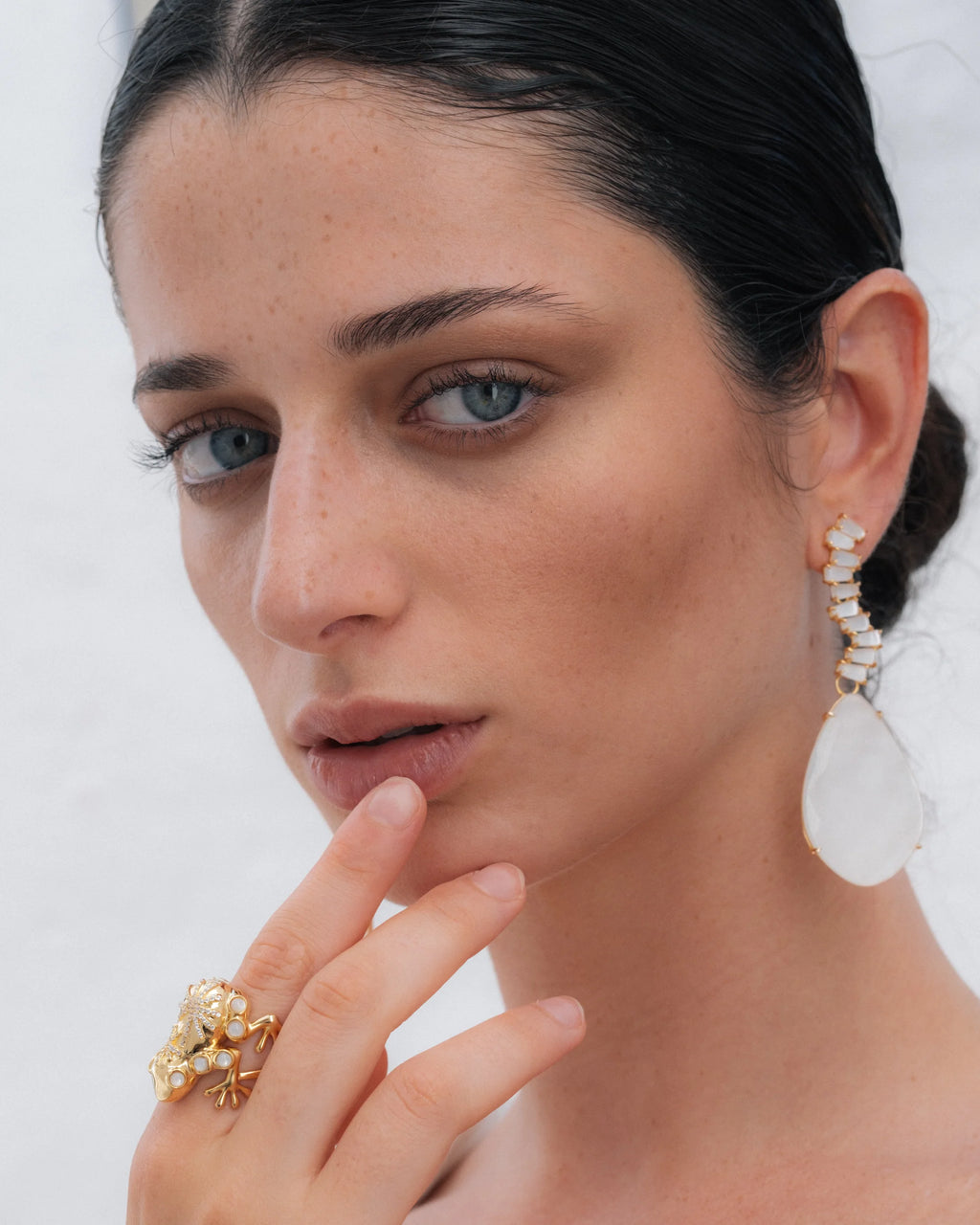 Pendientes Frances Madreperla Blanca