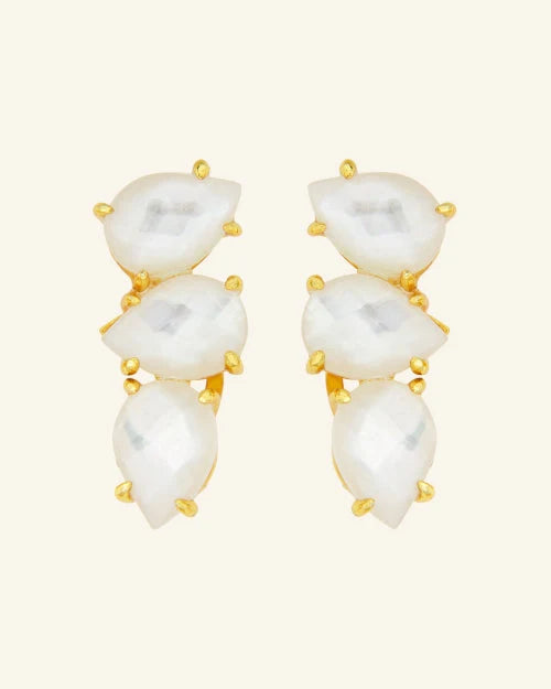 PRE ORDER Pendientes Gus con madreperla blanca y cuarzo